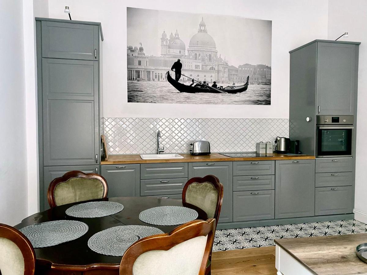 1St Floor Apartment Torun Bagian luar foto