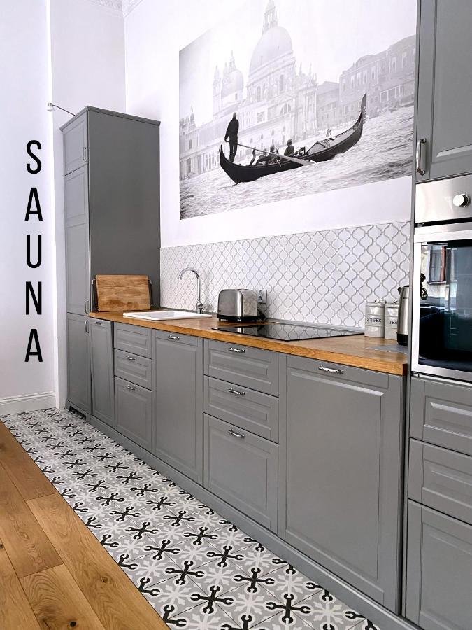 1St Floor Apartment Torun Bagian luar foto
